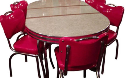 Buy our highly resilient 1950s diner table and chairs in distinct colors and styles